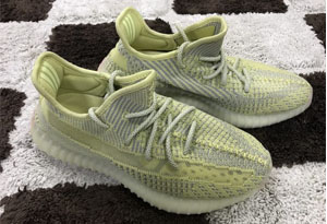 Yeezy 350 V2“Antlia”柠檬黄首次实物图曝光 椰子350“Antlia”什么时候能发售