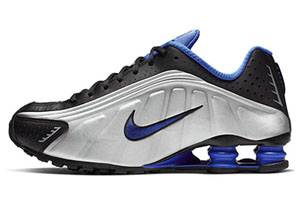 Nike Shox R4 OG黑银蓝谍照曝光 文斯卡特Nike Shox R4发售信息