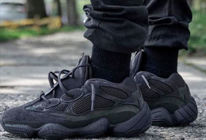 椰子500纯黑真假细节区别 Yeezy 500 “Utility Black”配置简析